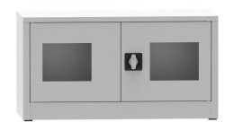 Szekrény plexi üvegajtóval C3961
